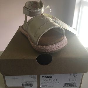 NWT little girls TOMS sandals